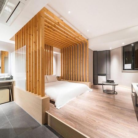 Hotel Myeong Jak Suwon Bagian luar foto